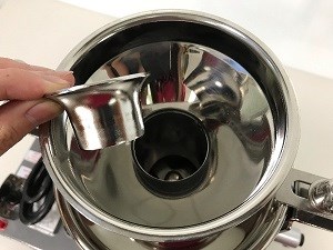 SYRT-UF26AP 桌上型脈衝噴氣超微粉機-2.6HP