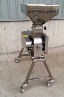 SYGL-D01   大型粉碎機(2HP)