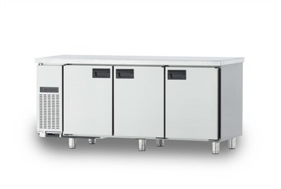 SYDR-WTBL-18-4      6尺不鏽鋼冷凍工作台小機房75
